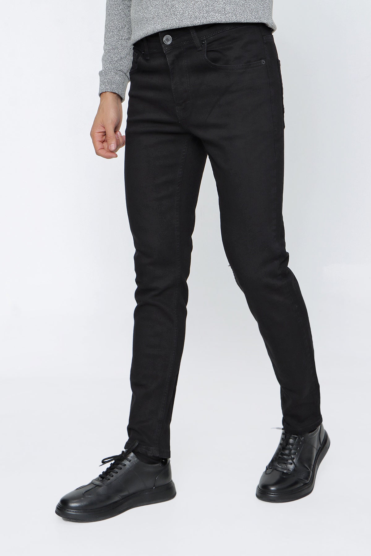 Slim-Fit Jeans - Black