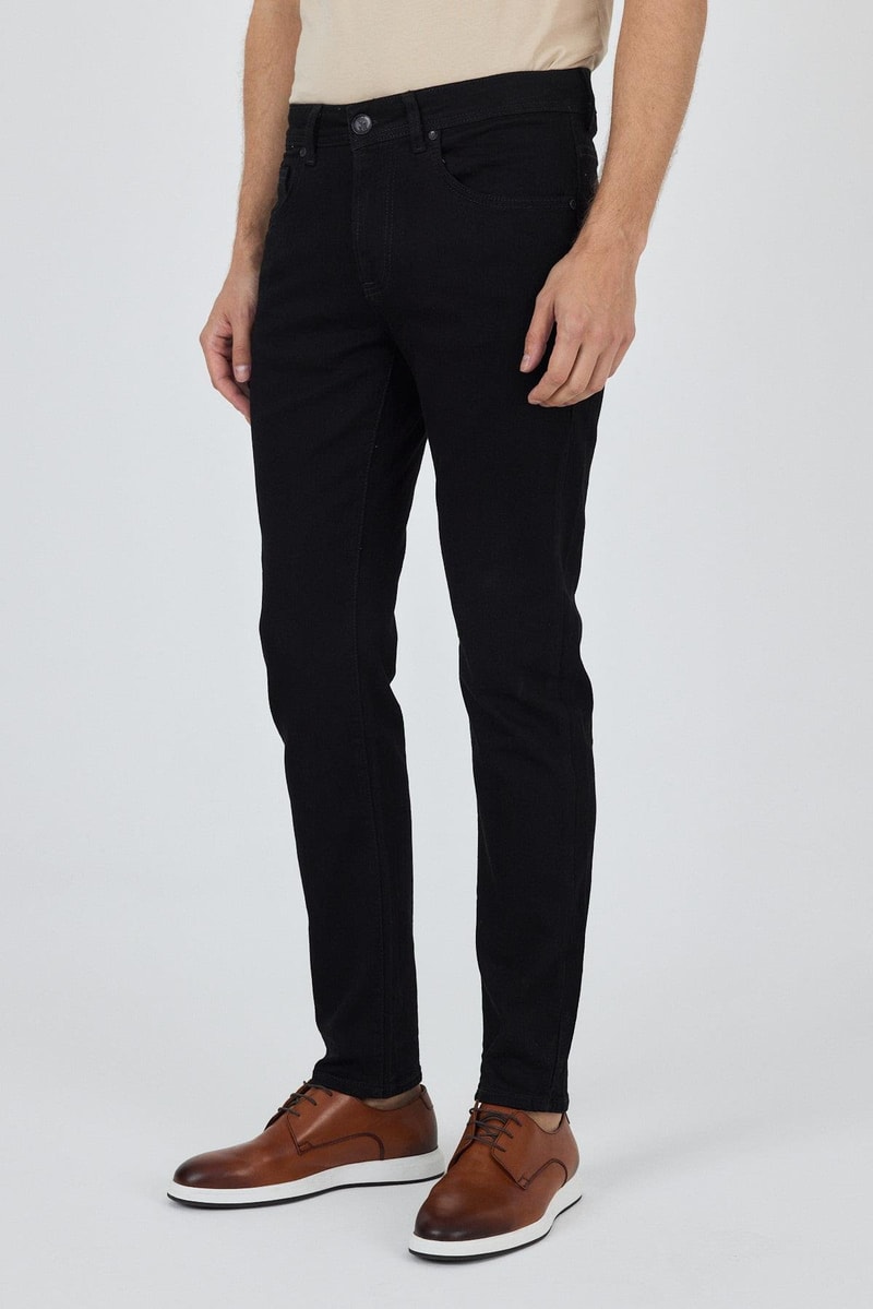 Black Slim-Fit Jeans