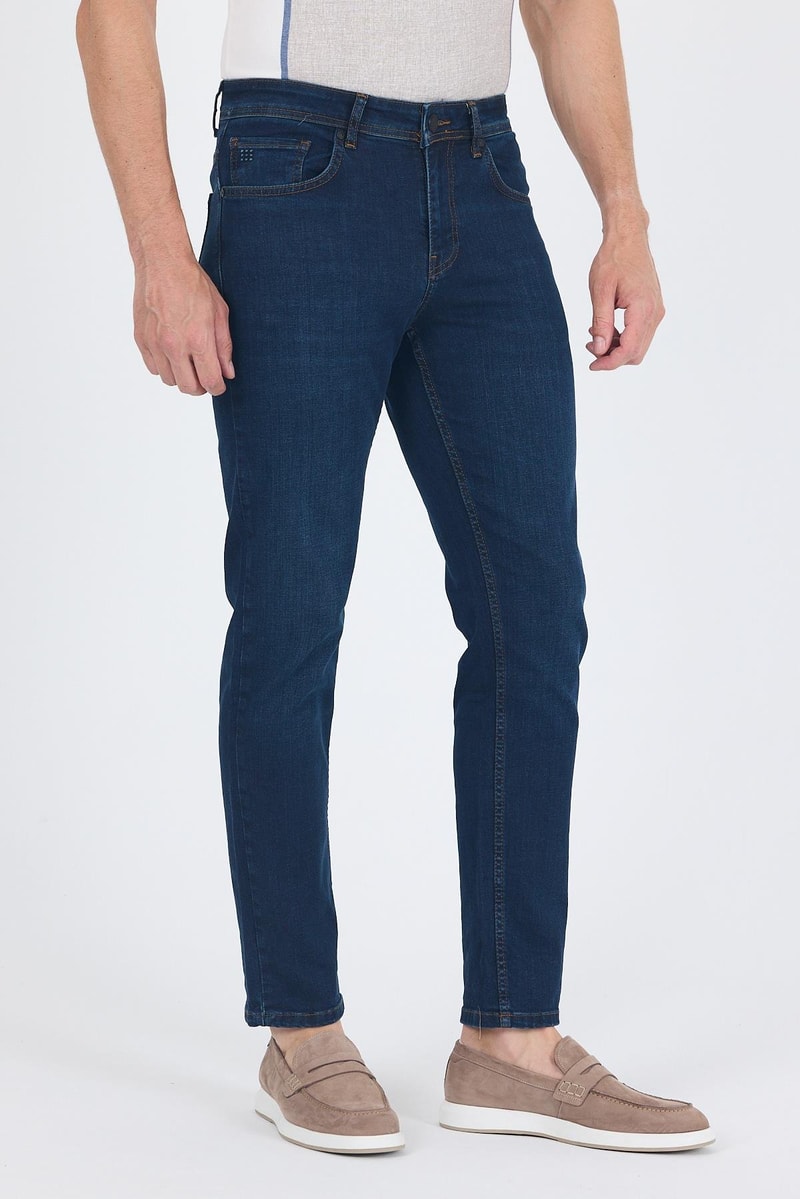 Navy Blue Slim-Fit Jeans