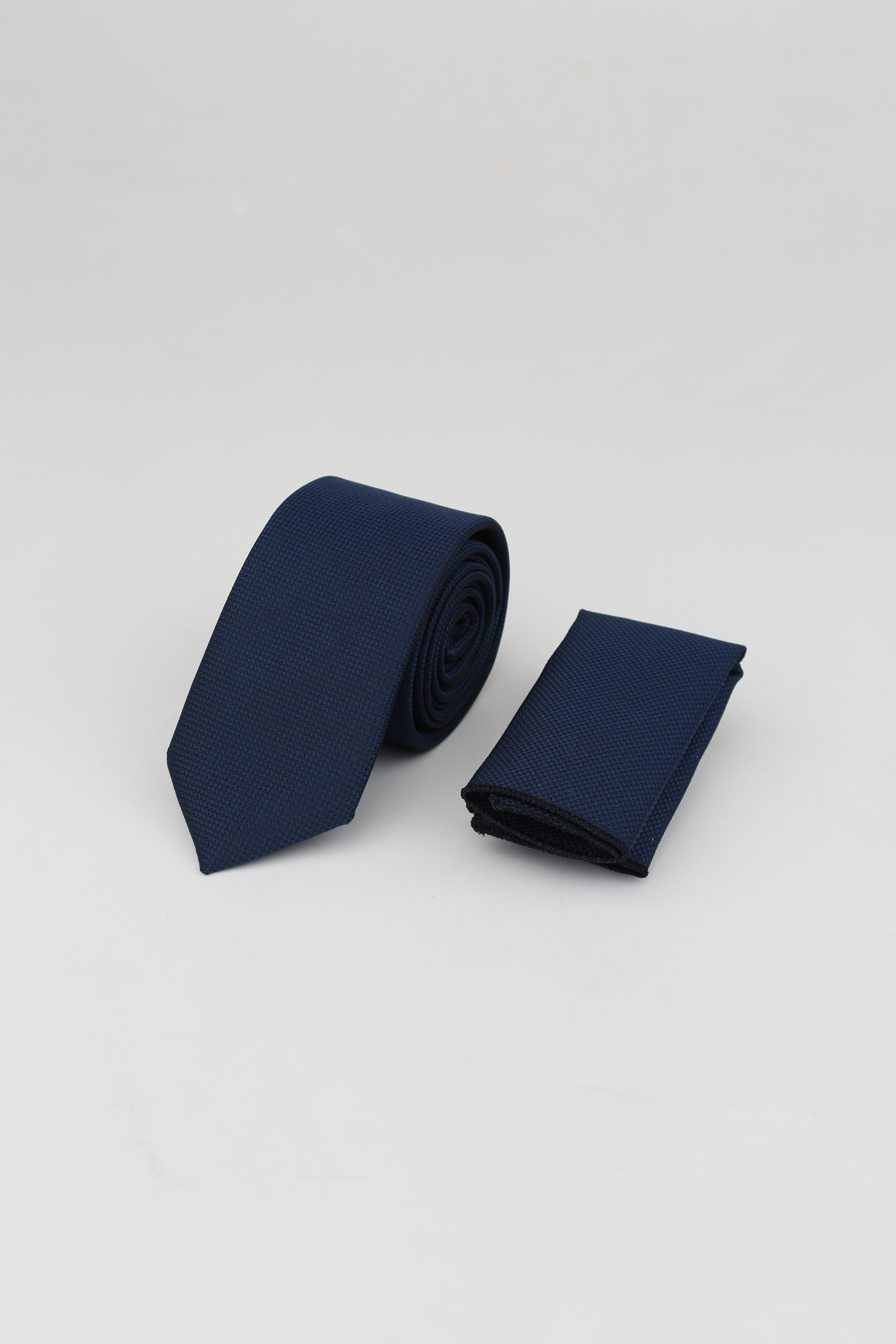 Medium Textured Tie - Navy