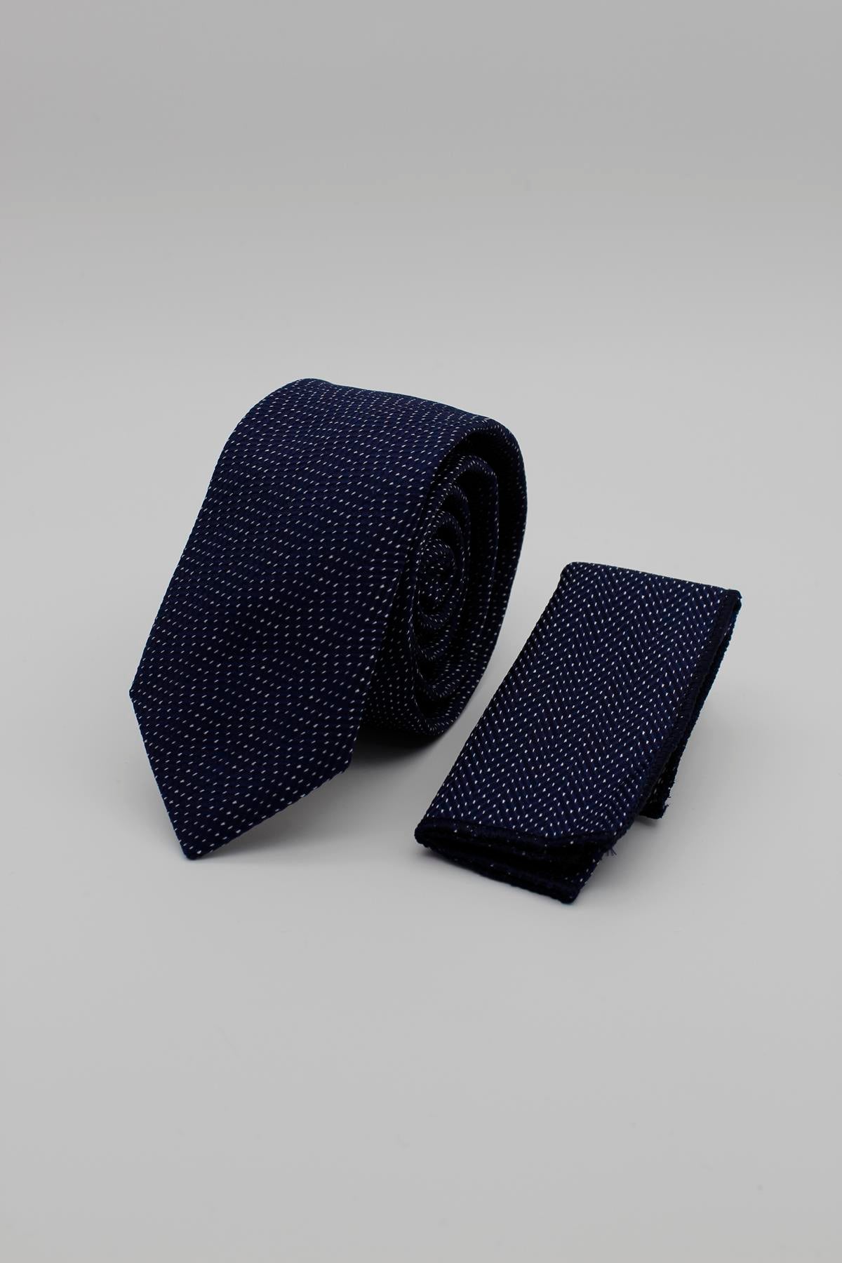 Medium Patterned Tie - Navy