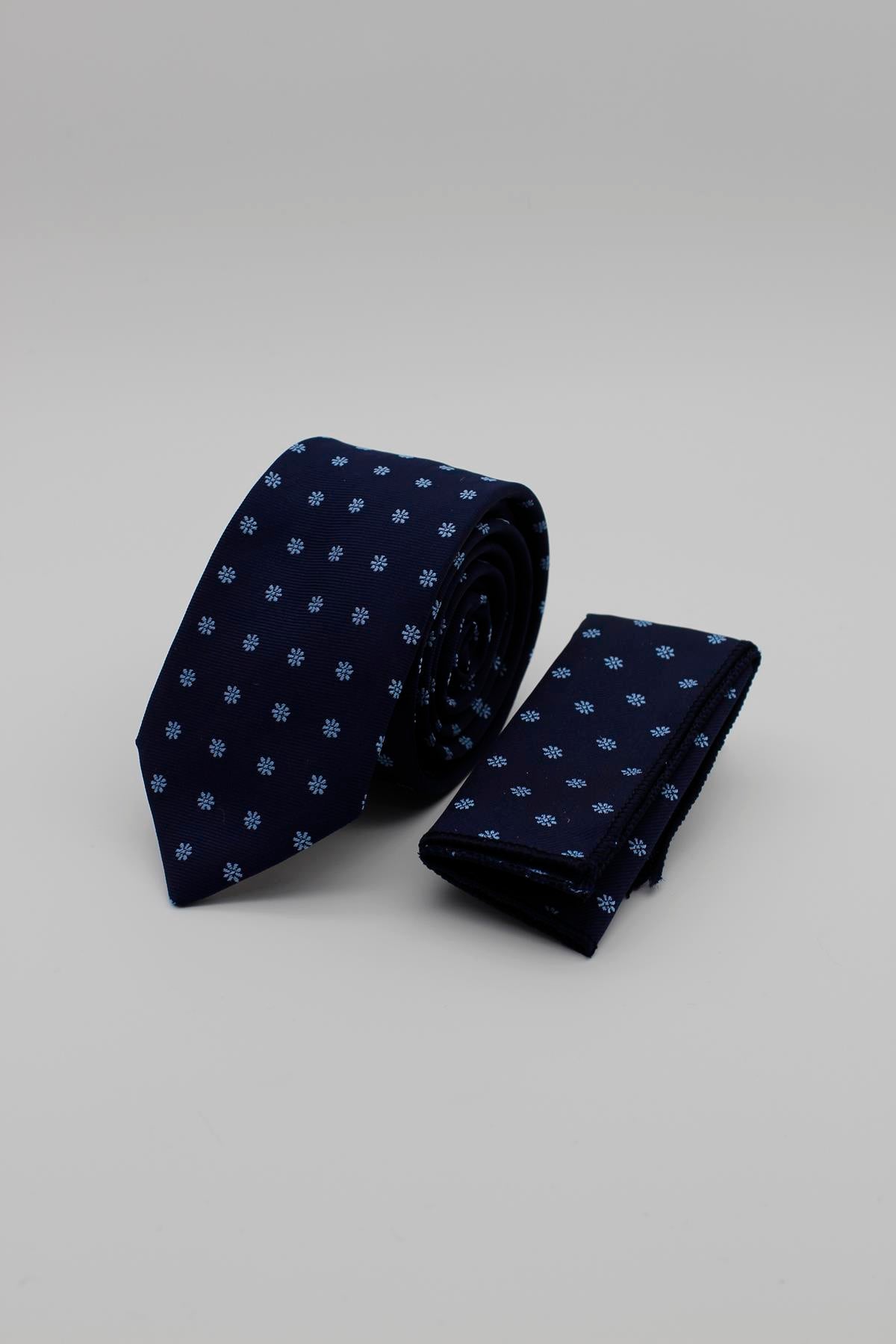 Medium Patterned Tie - Navy